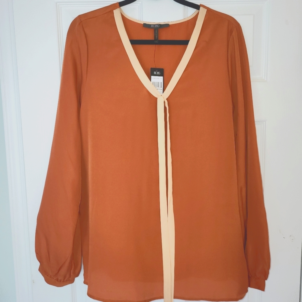 BCBG Bombay Brown/Sunset Orange Blouse  Cream V-Neck, Tassel Tie-Size L